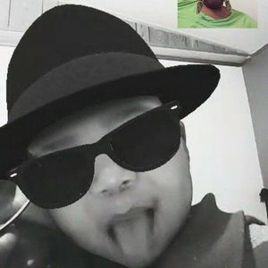 Meet your Posher, Laverne